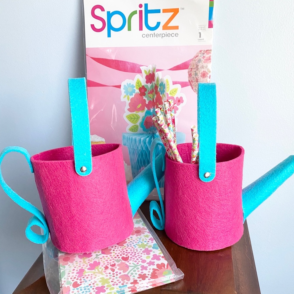 Springtime Party Decoration Pack - Picture 3 of 6